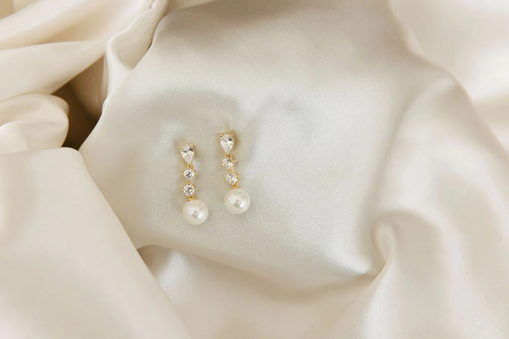 Elizabeth & Serenade Bridal Set - Image 3