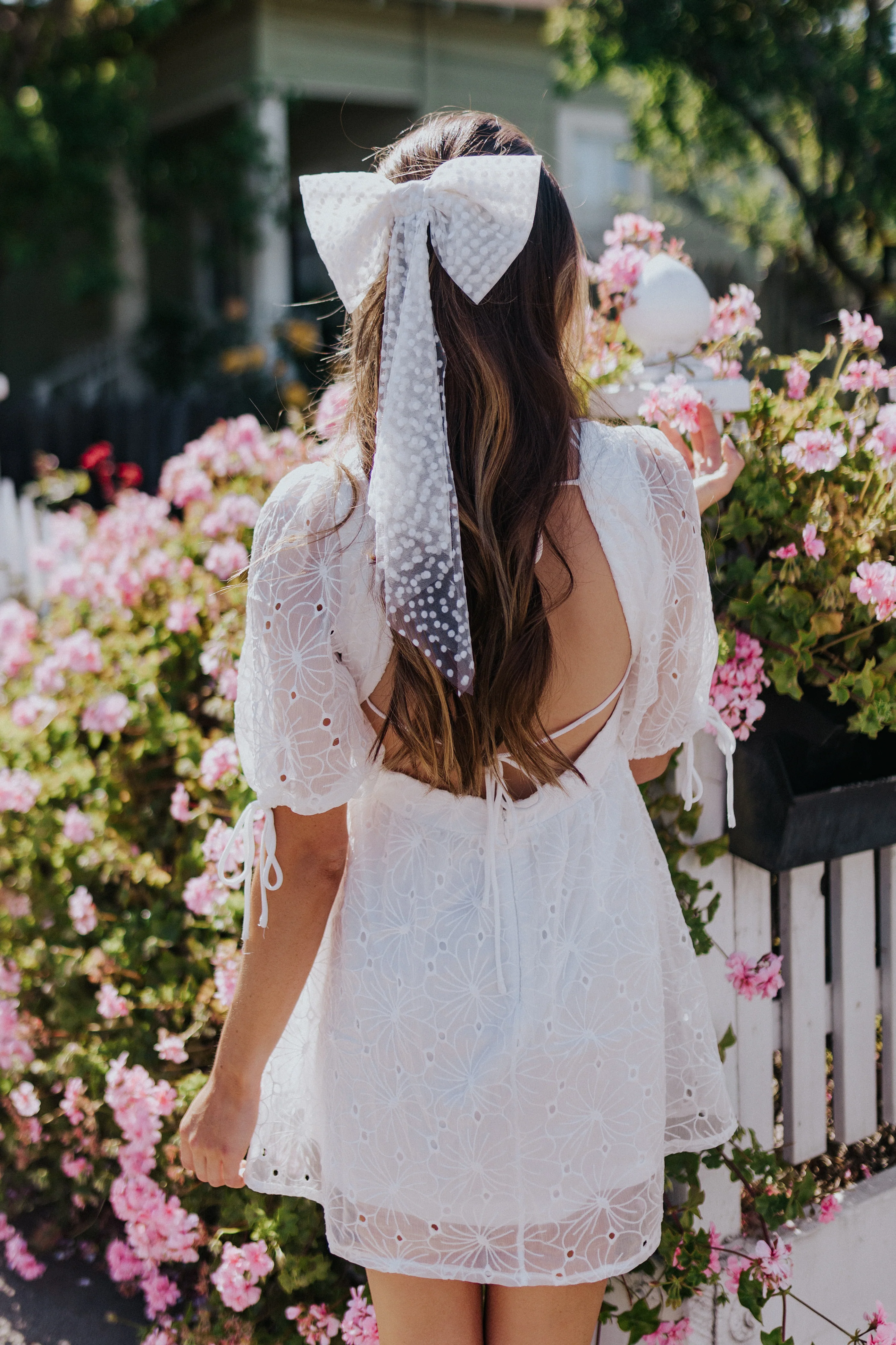 Emma Bow - Image 14