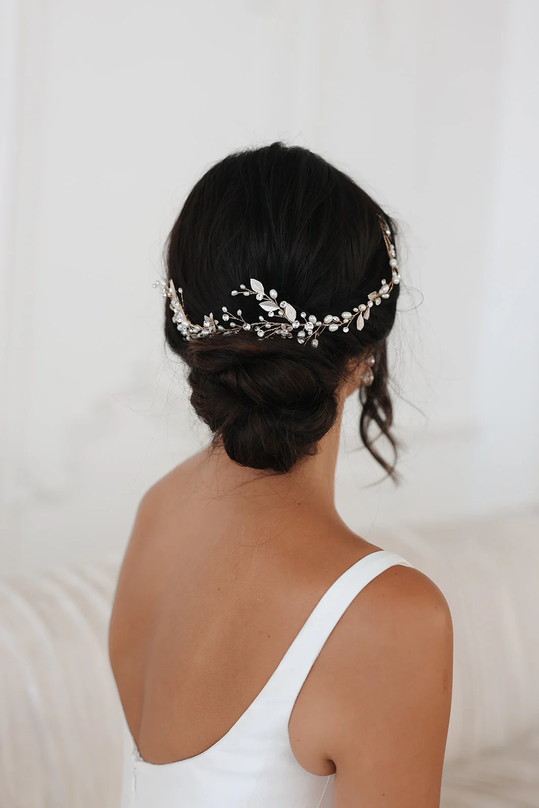 Harlow Pearl and Crystal Hair Vine - Image 3