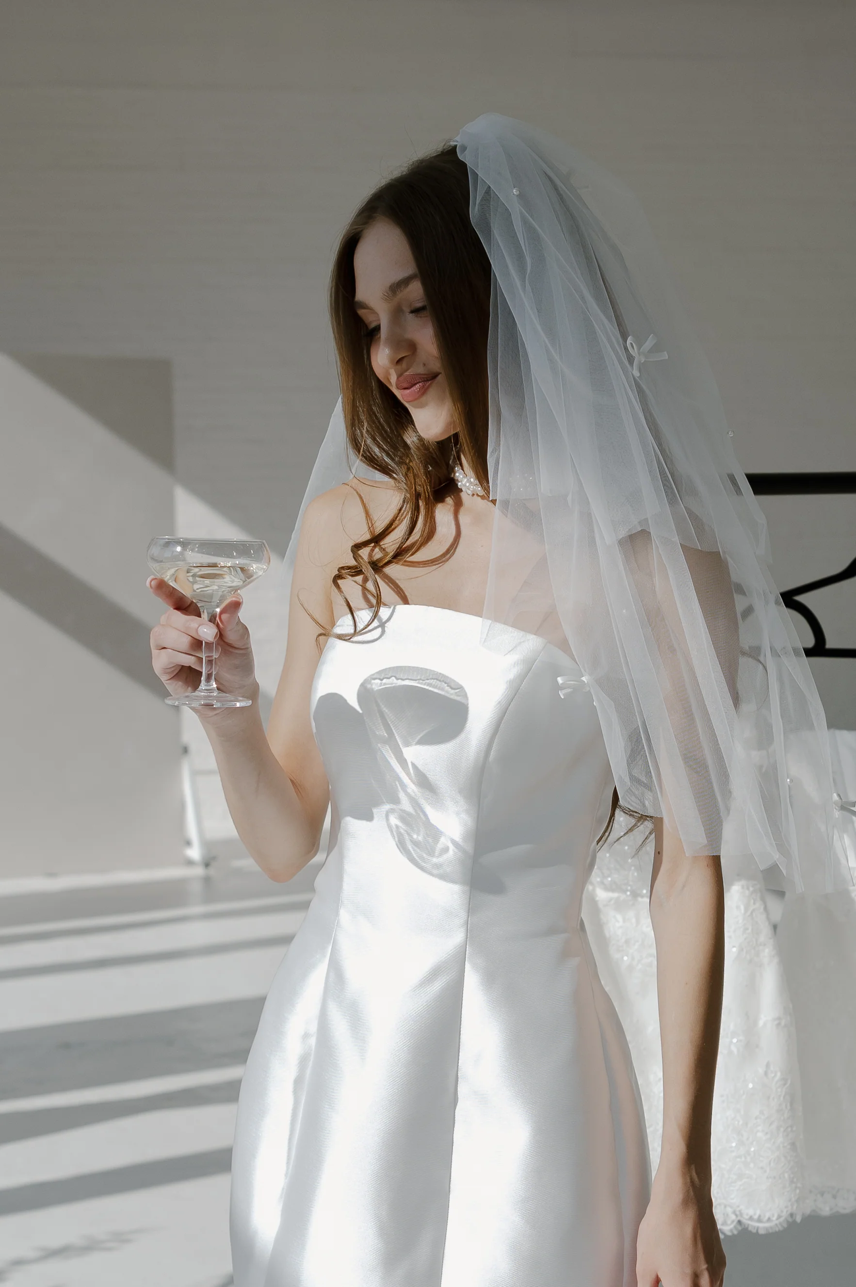 Last Toast Mini Veil - Image 4