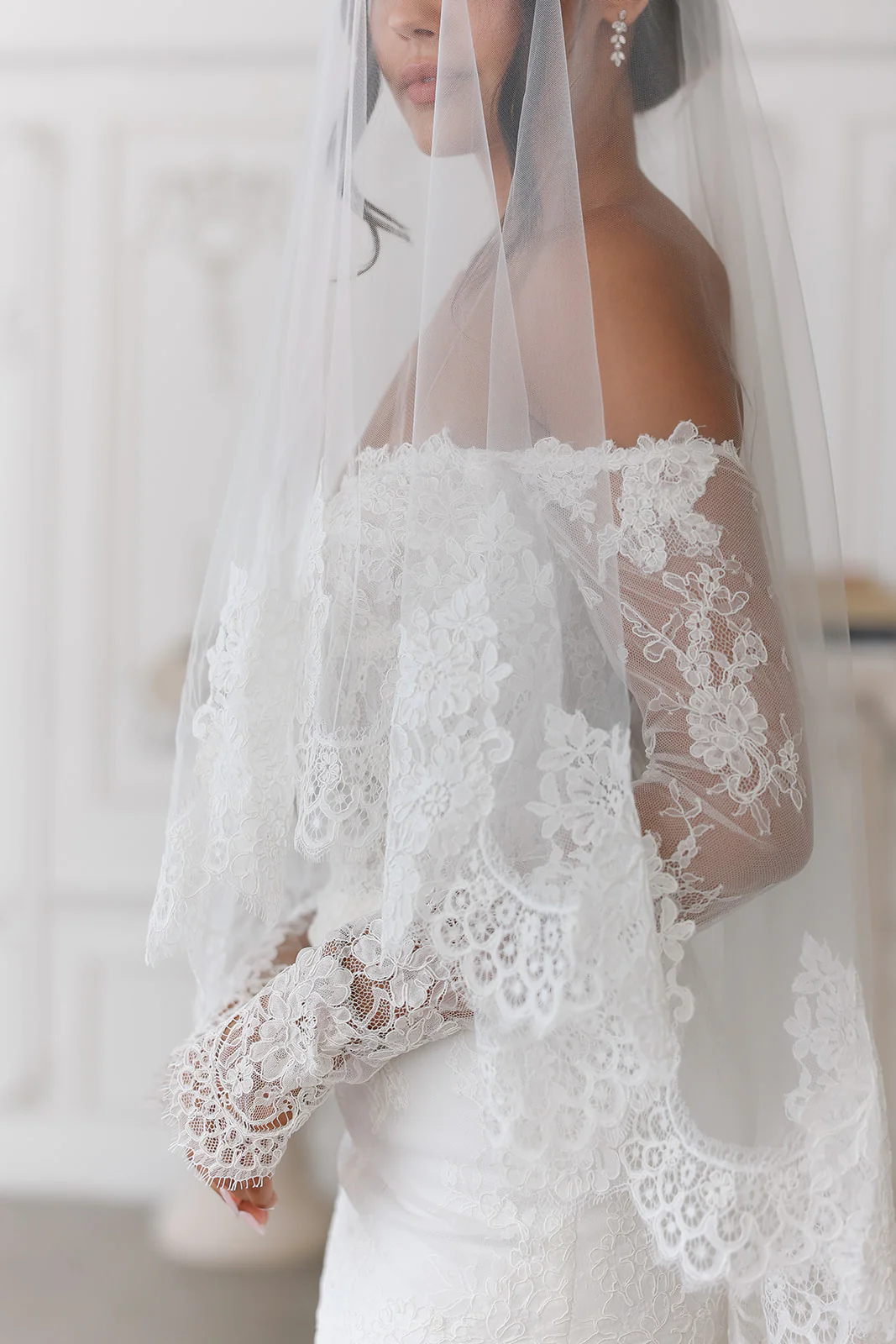 Laurence Lace Veil - Image 11