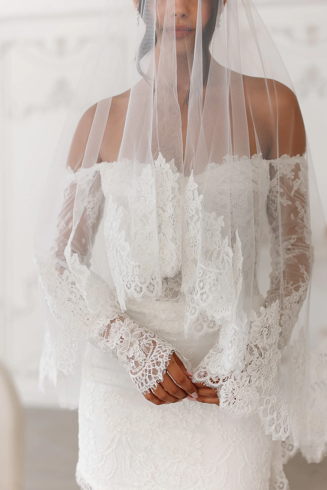 Laurence Lace Veil - Image 12