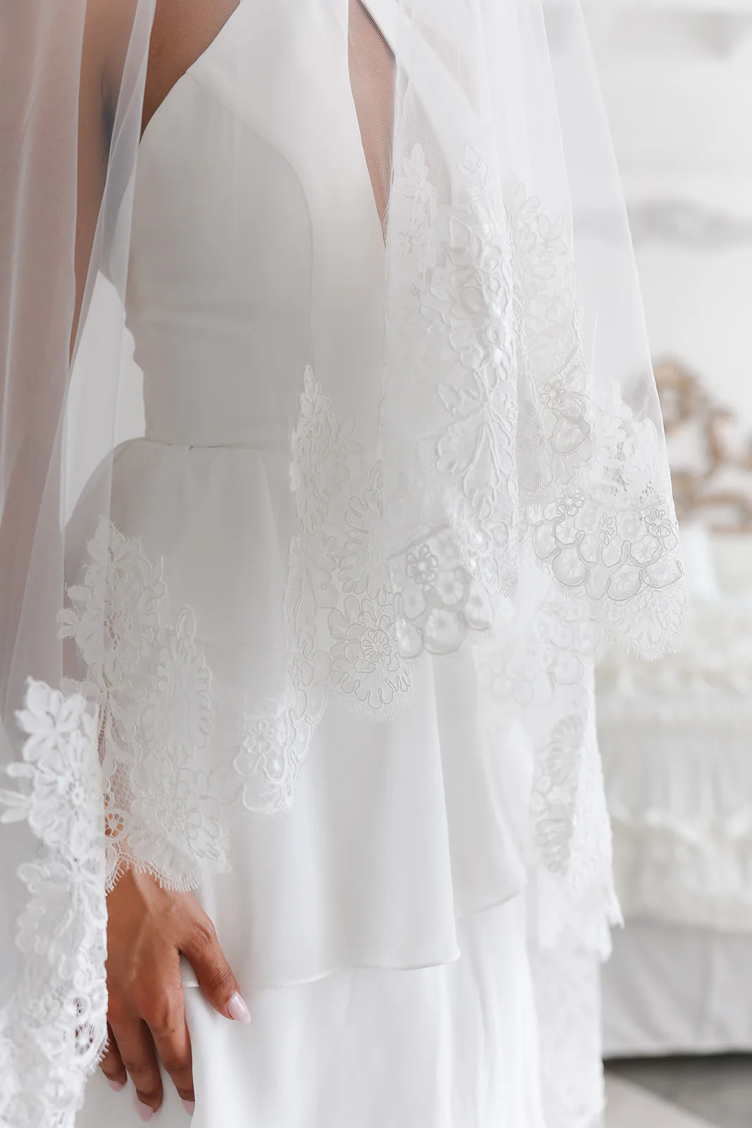 Laurence Lace Veil - Image 5
