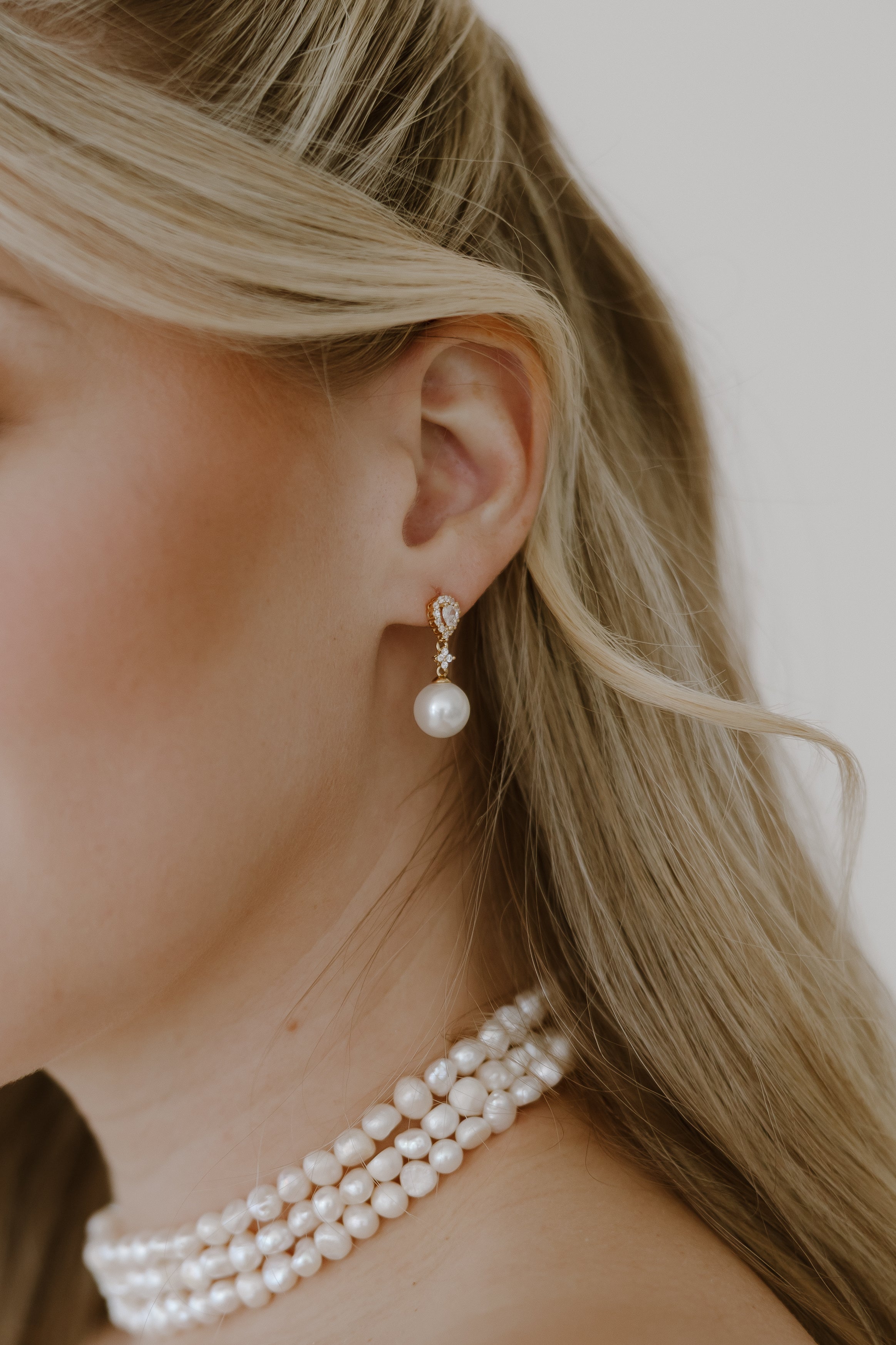 Melody Pearl Drop Earrings - Image 3