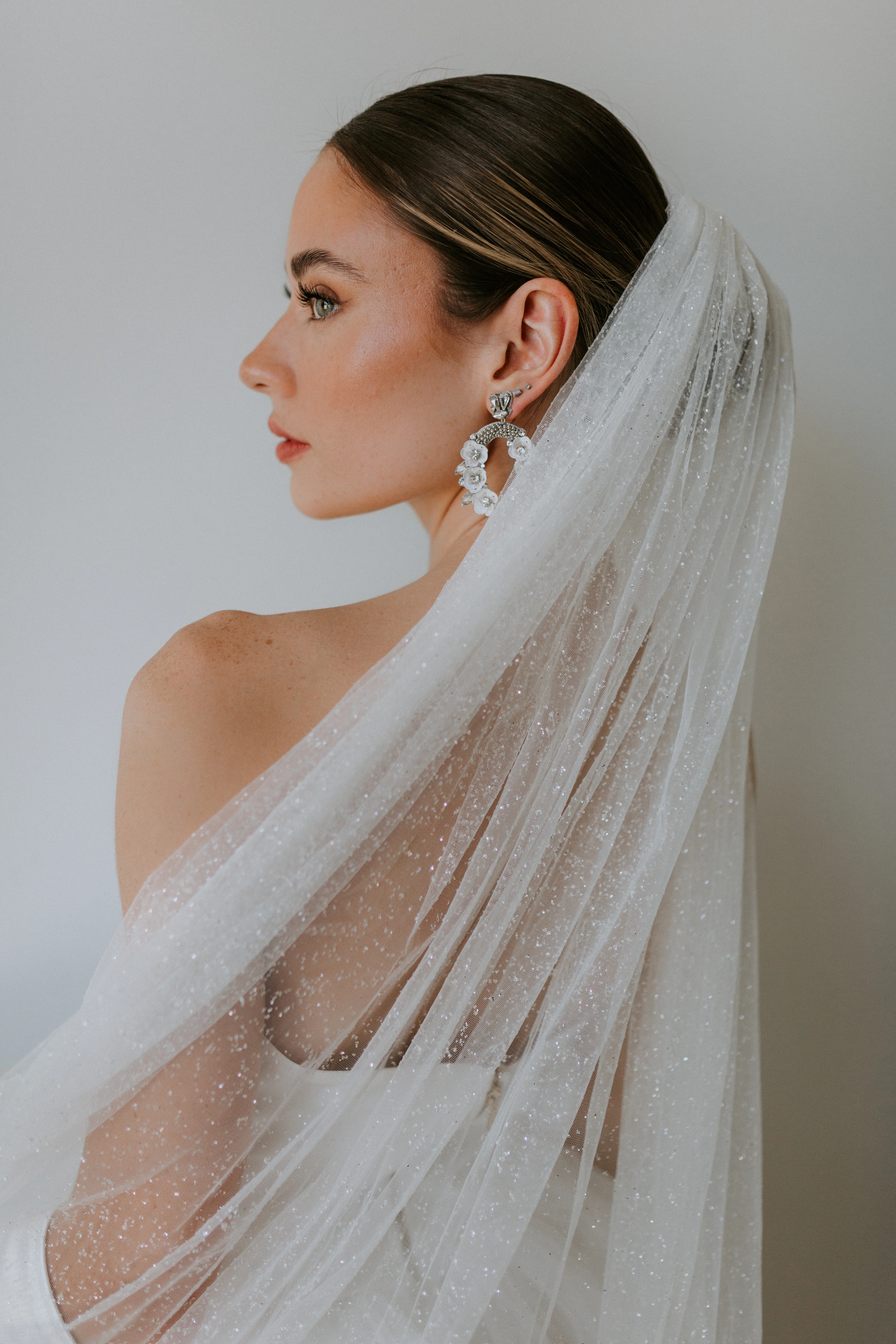 Candlelight Veil - Sample Sale - Image 2