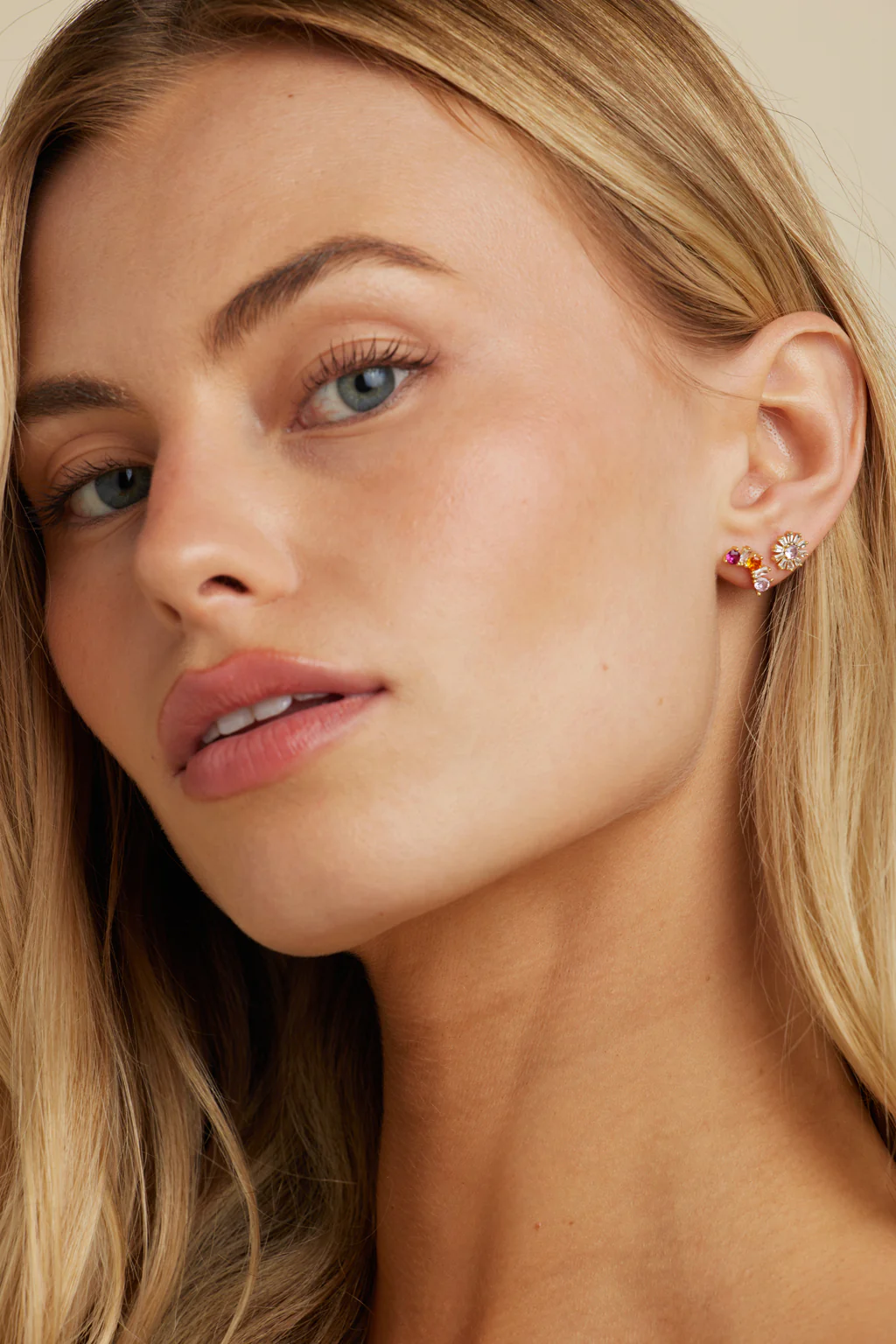 Stud Set of 3 - Bow - Image 3
