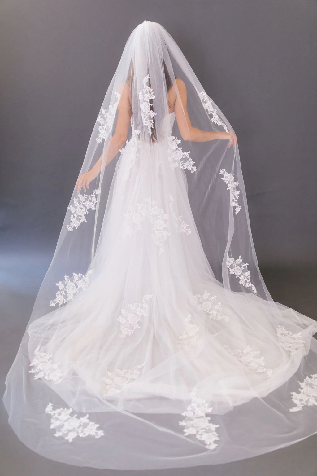 Tessa Veil - Image 8