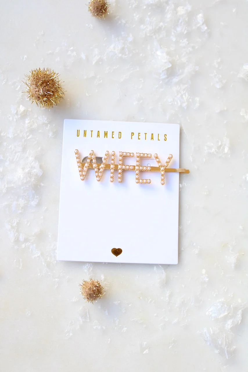 WIFEY Pearl Bobby - SAMPLE SALE - Image 8